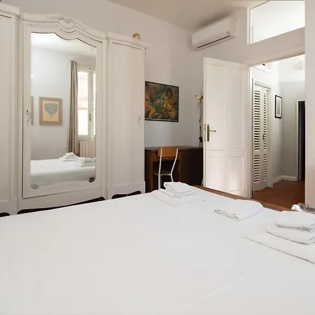 Oltrarno Art House *