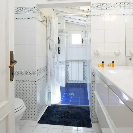 Oltrarno Art House *